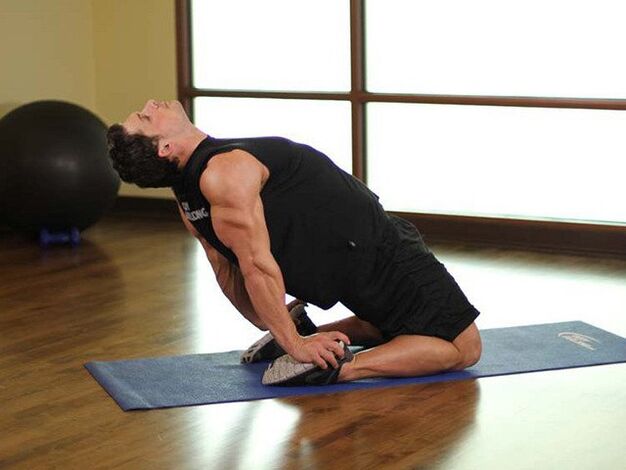 Pag-eehersisyo sa umaga upang makatulong na palakihin ang ari ng lalaki